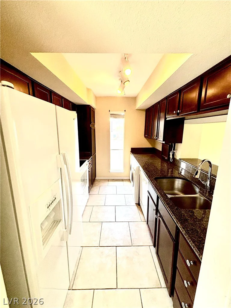 2838 Geary, Las Vegas, NV 89109