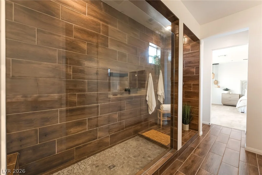 10332 Thurso, Las Vegas, NV 89166