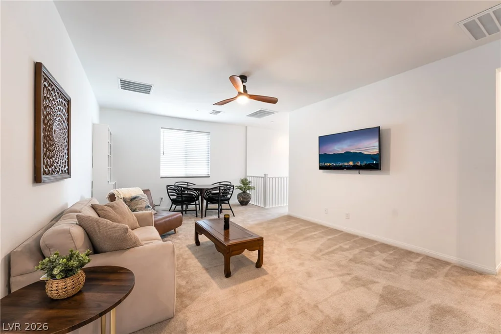 10332 Thurso, Las Vegas, NV 89166