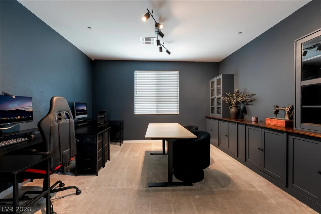 10332 Thurso, Las Vegas, NV 89166
