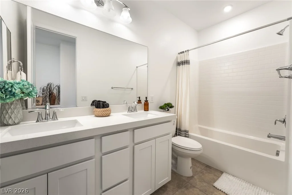 10332 Thurso, Las Vegas, NV 89166