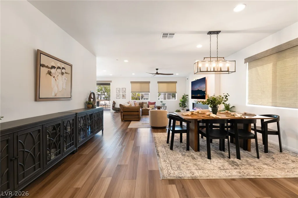 10332 Thurso, Las Vegas, NV 89166