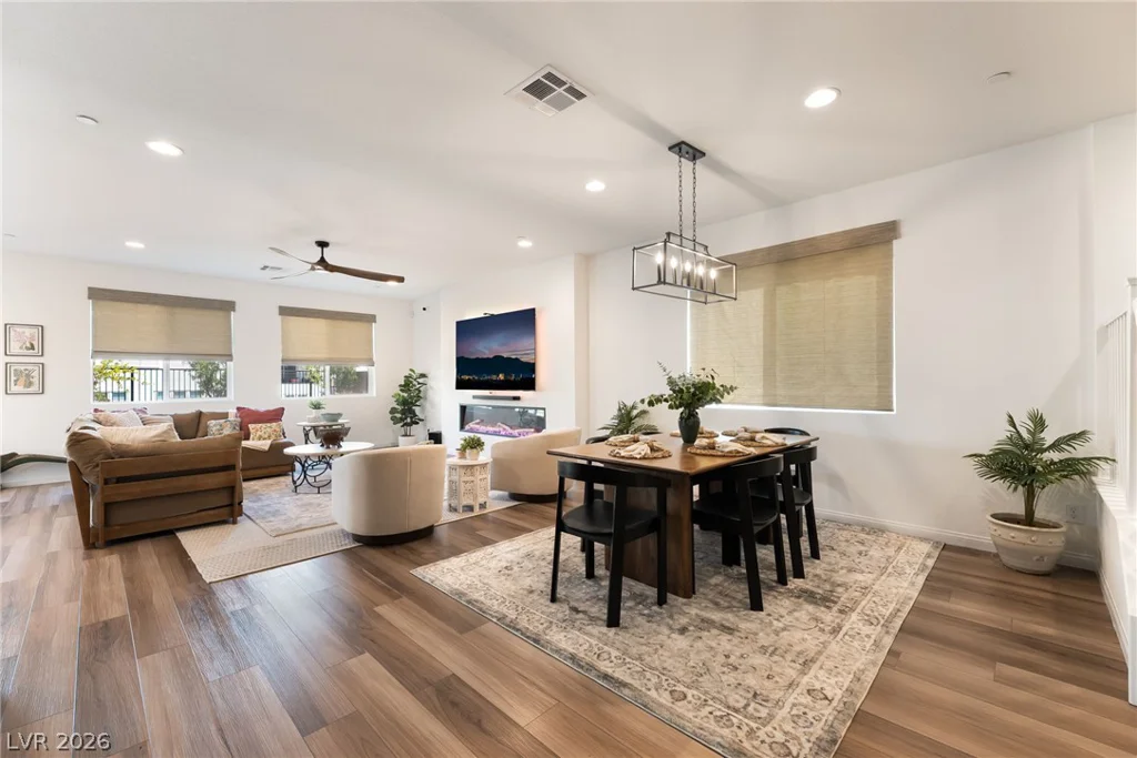 10332 Thurso, Las Vegas, NV 89166