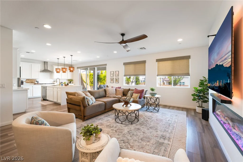 10332 Thurso, Las Vegas, NV 89166