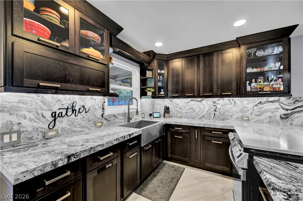 1522 Della, Boulder City, NV 89005