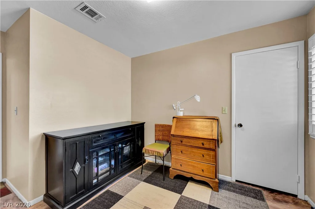 1522 Della, Boulder City, NV 89005
