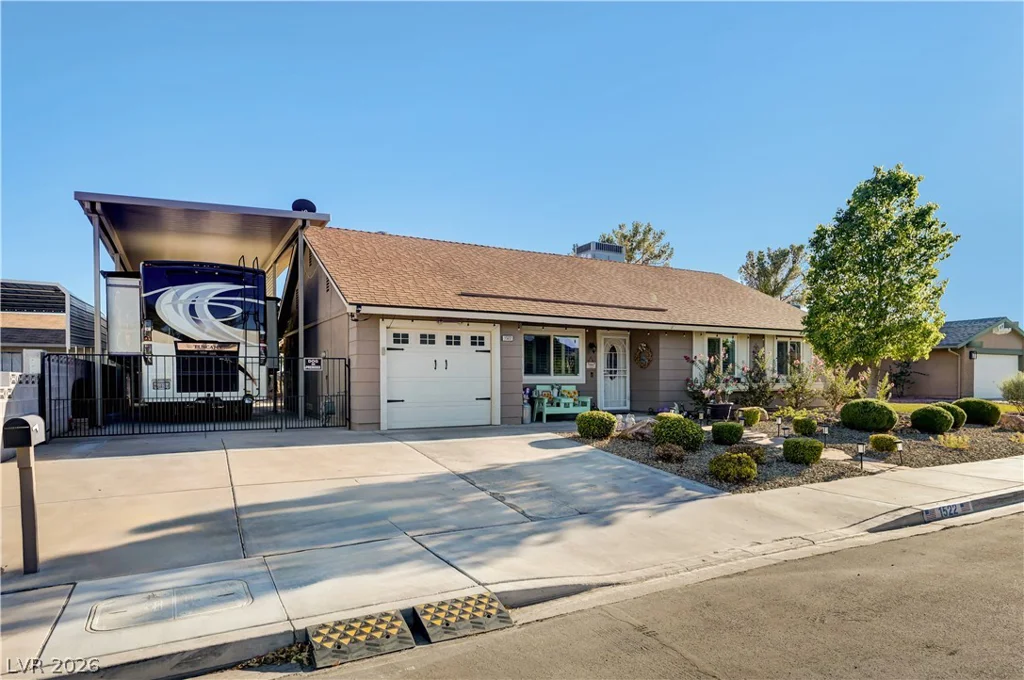1522 Della, Boulder City, NV 89005