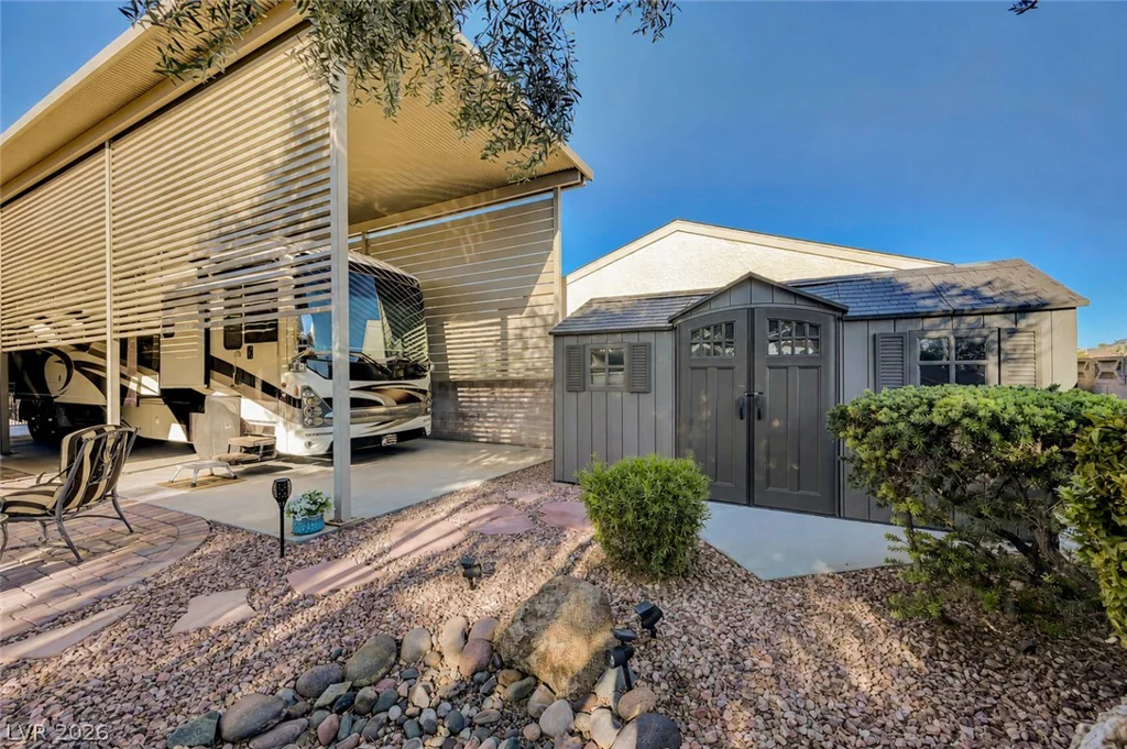 1522 Della, Boulder City, NV 89005