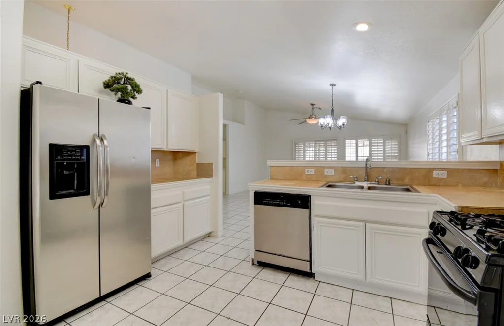 638 Rubber Tree, North Las Vegas, NV 89032