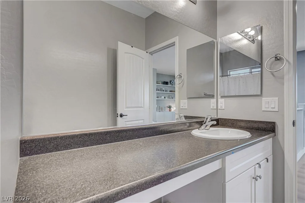 5822 Amber Mesa, Las Vegas, NV 89148