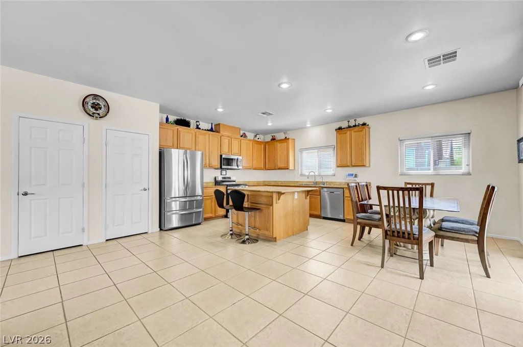 3152 McLennan, North Las Vegas, NV 89081
