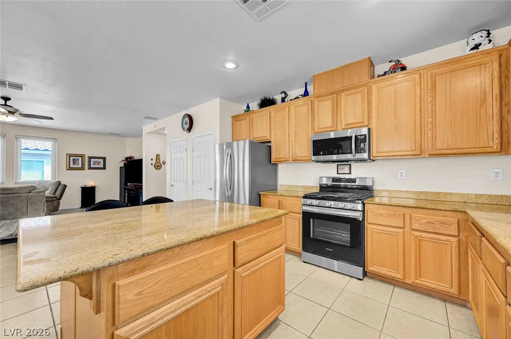 3152 McLennan, North Las Vegas, NV 89081