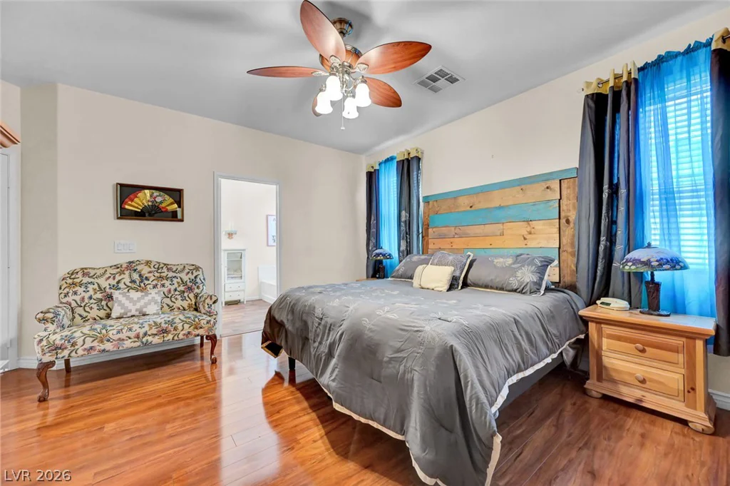 3152 McLennan, North Las Vegas, NV 89081