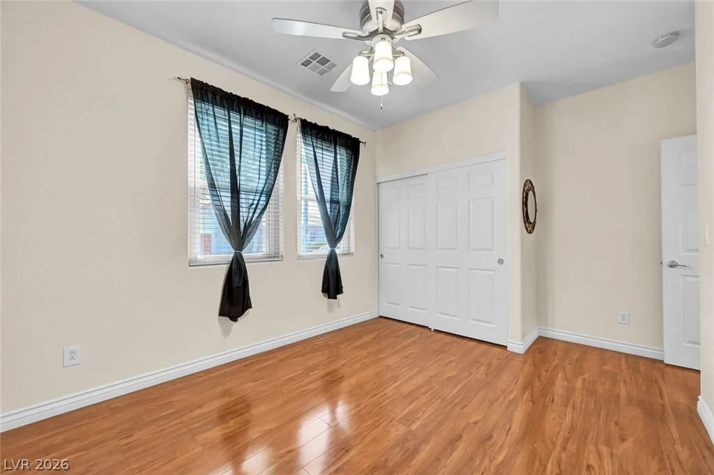 3152 McLennan, North Las Vegas, NV 89081