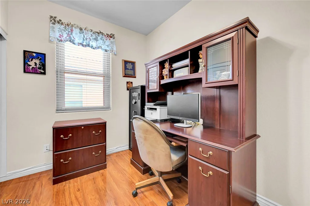 3152 McLennan, North Las Vegas, NV 89081