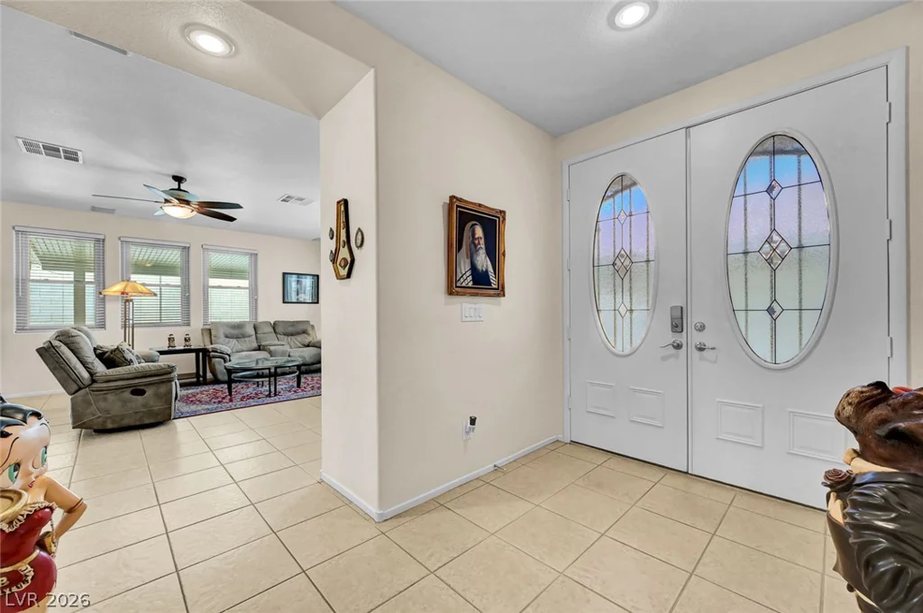 3152 McLennan, North Las Vegas, NV 89081