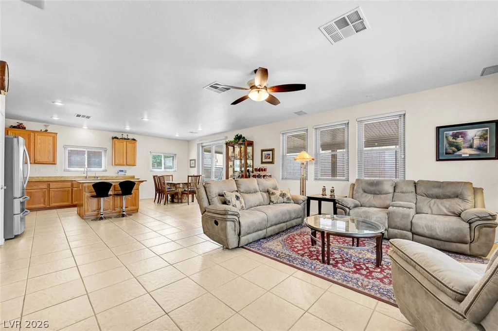 3152 McLennan, North Las Vegas, NV 89081