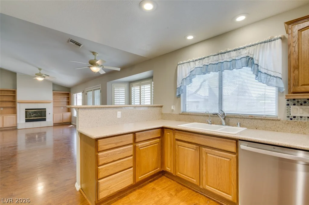 10009 Netherton, Las Vegas, NV 89134
