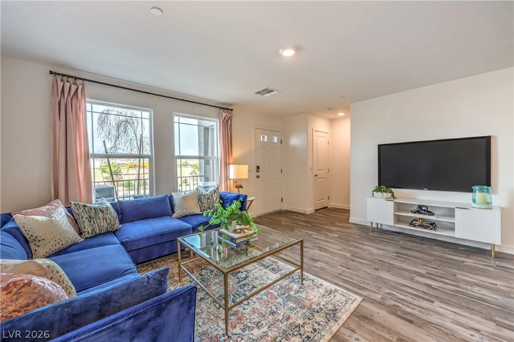 906 Pink Sugarbird, Henderson, NV 89011