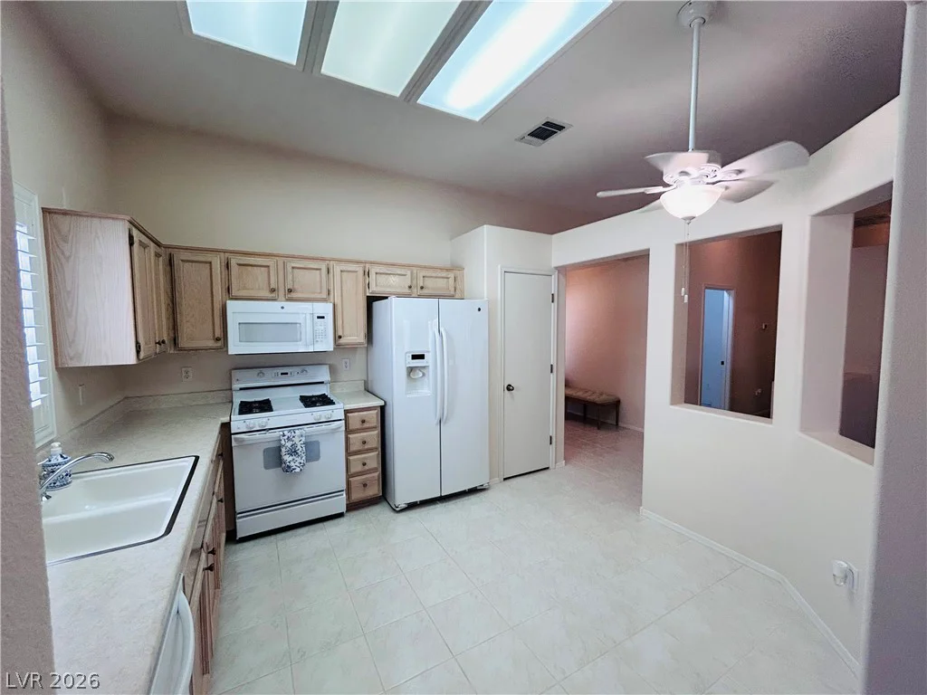 409 Golden State, Henderson, NV 89012