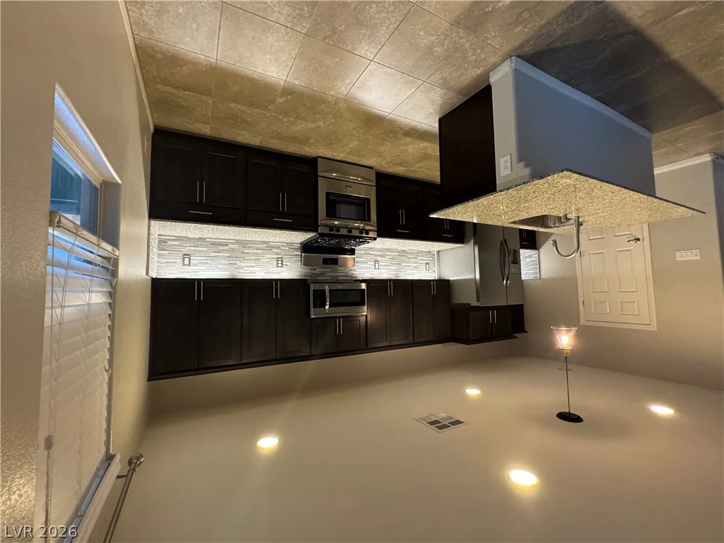 55 Canopus Ridge, Las Vegas, NV 89183