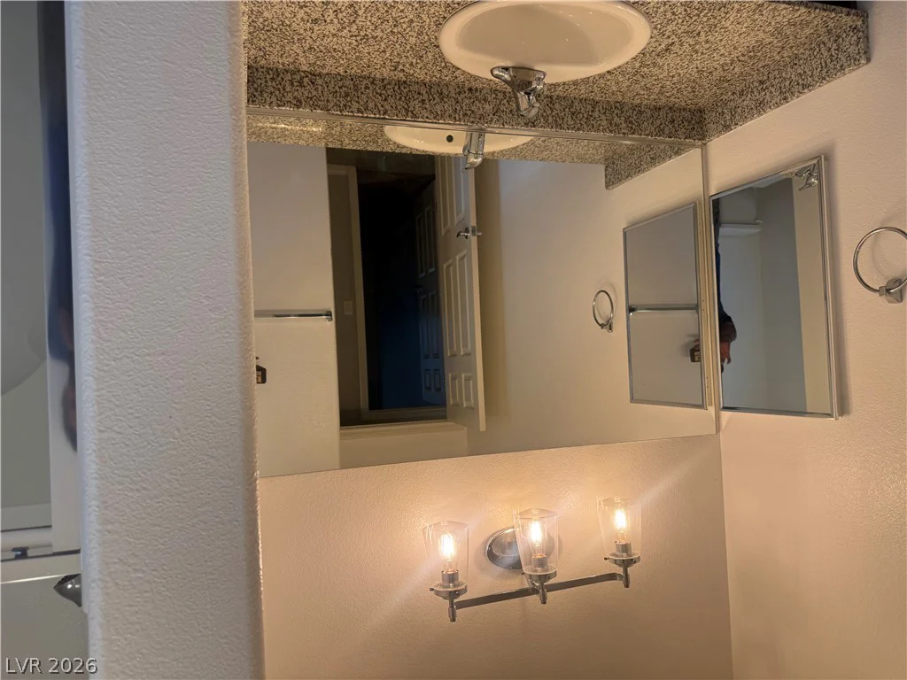 55 Canopus Ridge, Las Vegas, NV 89183