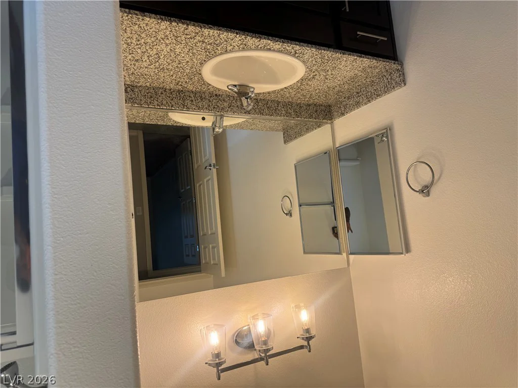 55 Canopus Ridge, Las Vegas, NV 89183