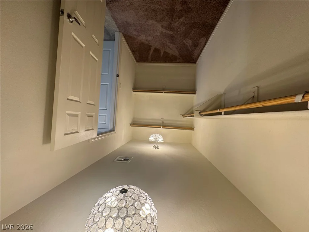 55 Canopus Ridge, Las Vegas, NV 89183