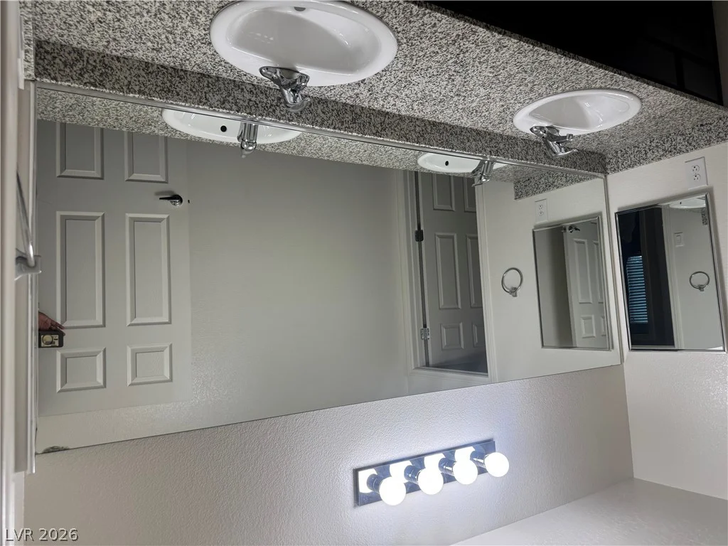 55 Canopus Ridge, Las Vegas, NV 89183