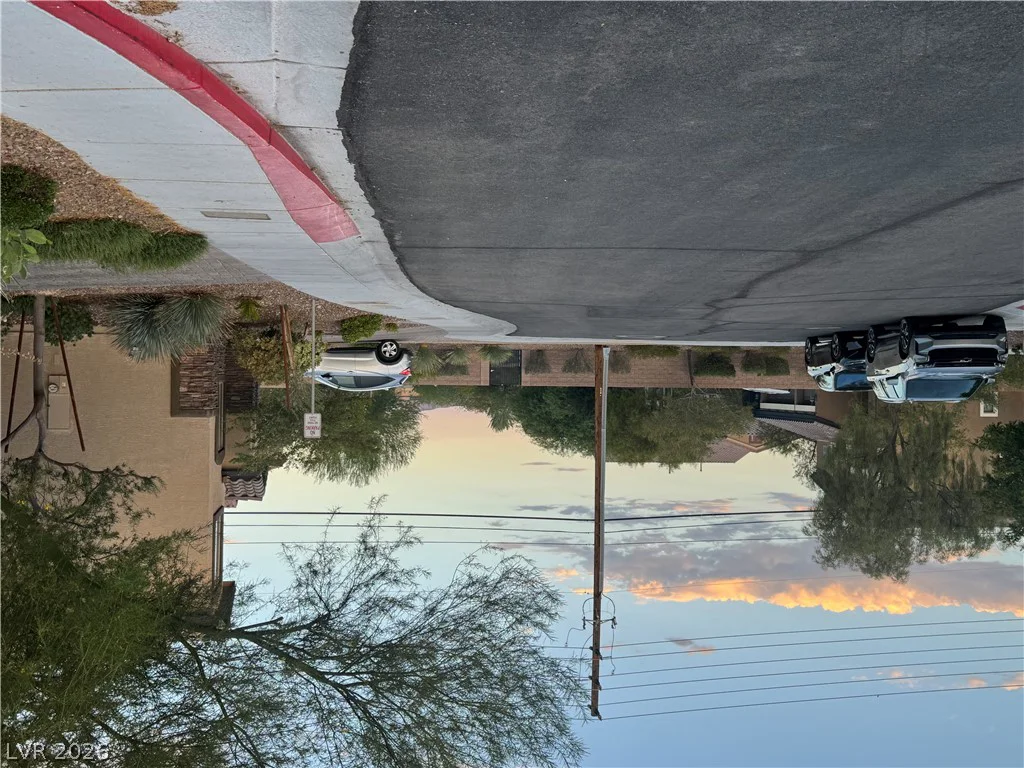 55 Canopus Ridge, Las Vegas, NV 89183
