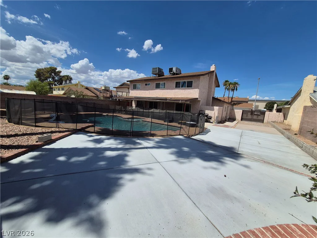 5849 Cherokee, Las Vegas, NV 89103