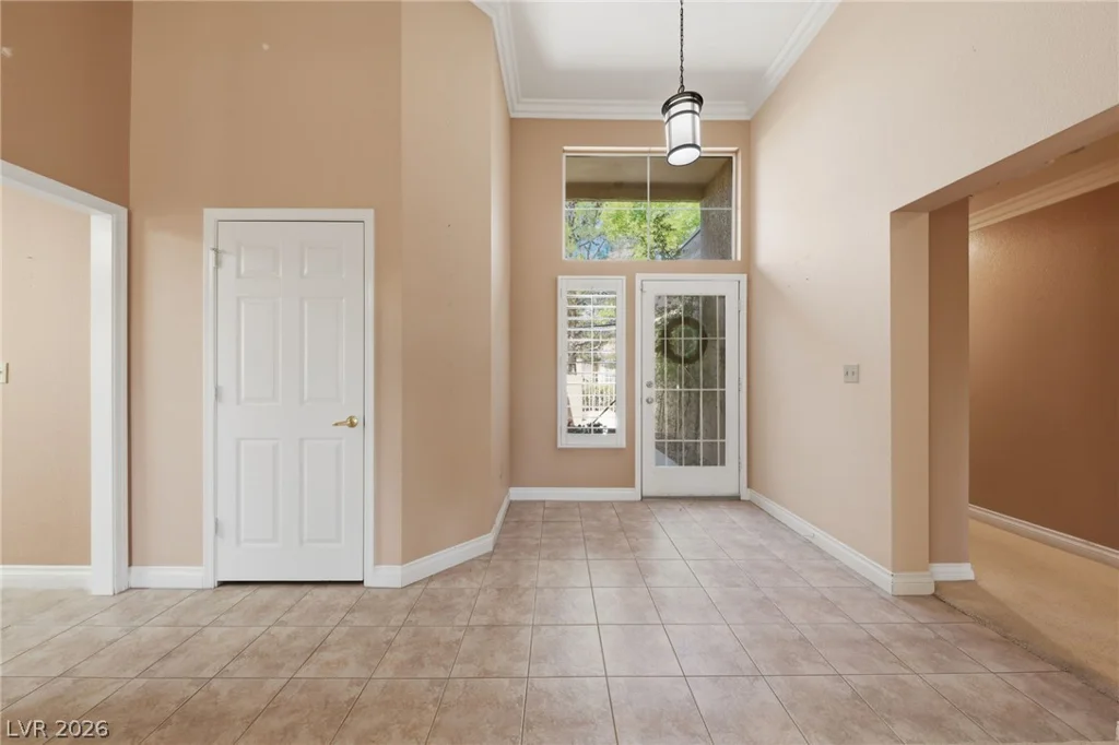 2548 Highvale, Las Vegas, NV 89134