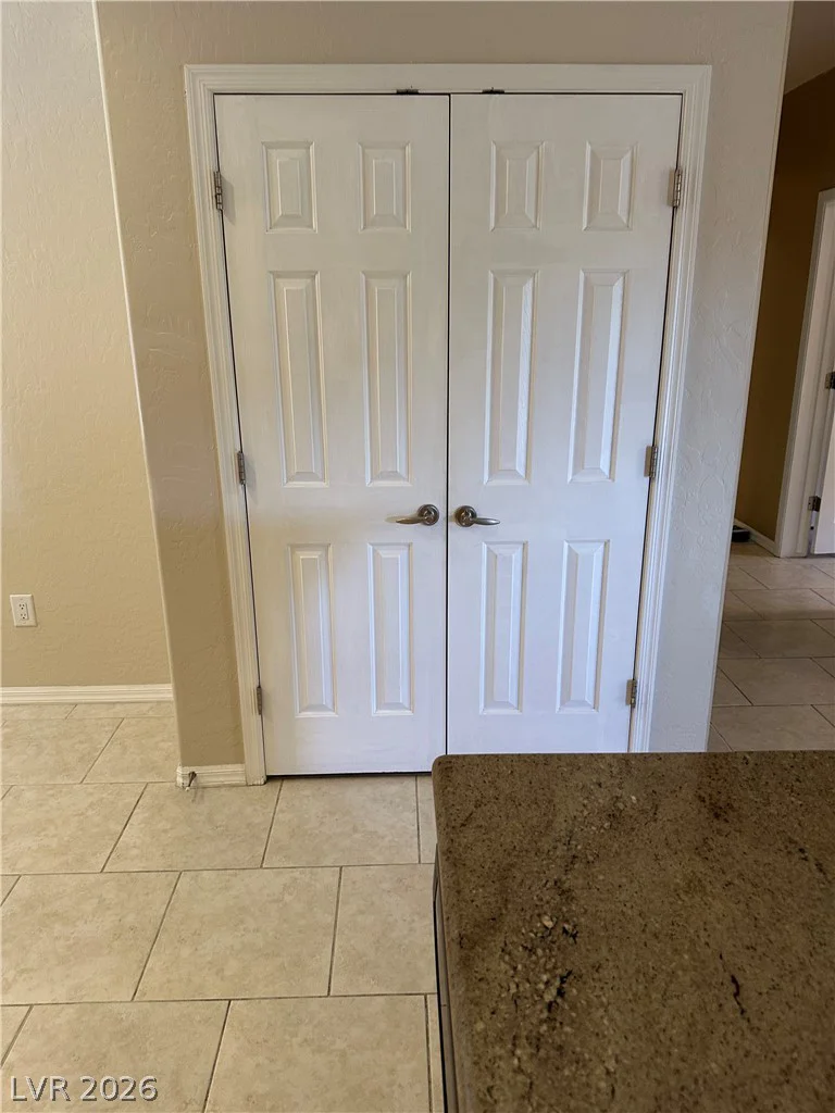 4112 GLIDING GULLS, North Las Vegas, NV 89084