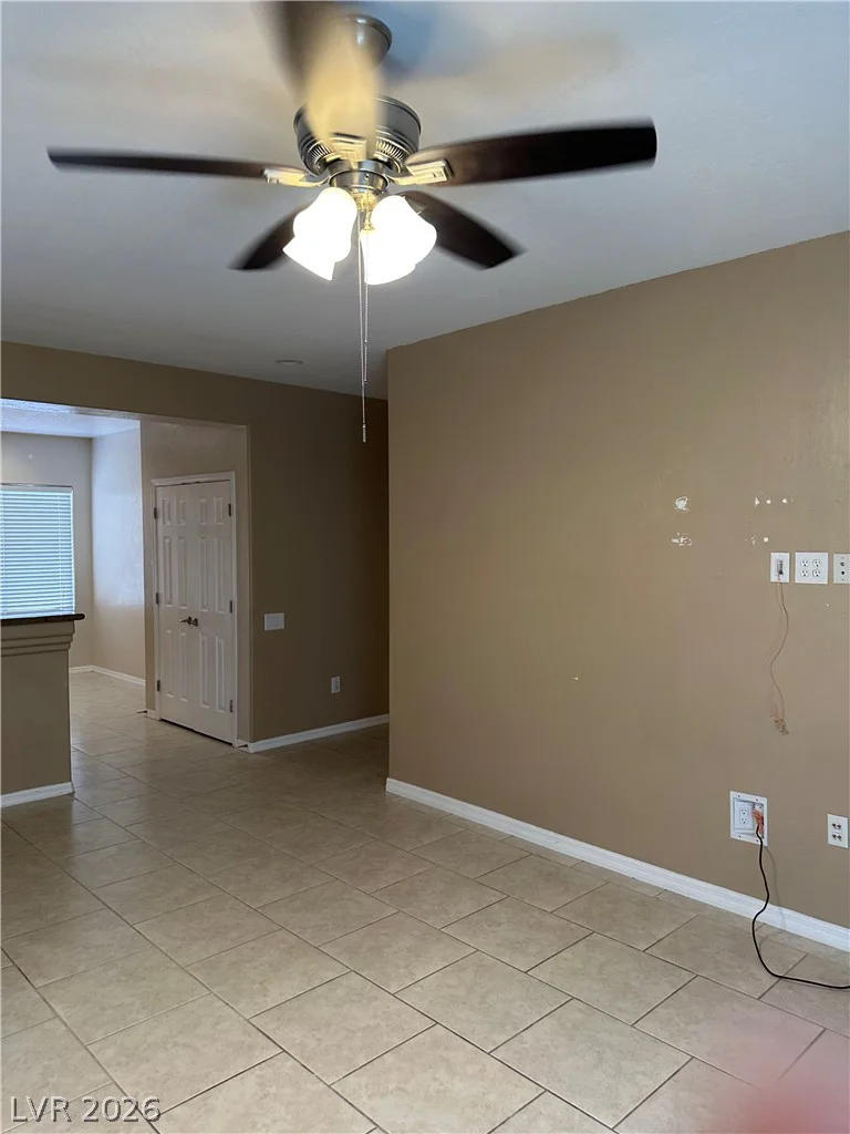 4112 GLIDING GULLS, North Las Vegas, NV 89084