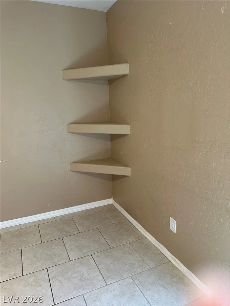 4112 GLIDING GULLS, North Las Vegas, NV 89084