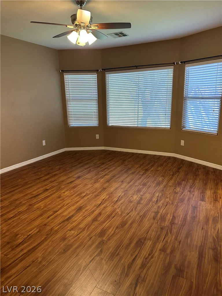 4112 GLIDING GULLS, North Las Vegas, NV 89084