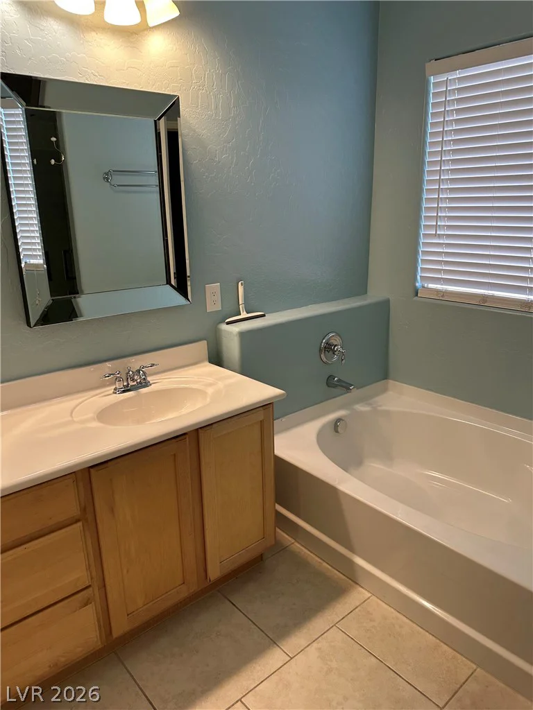 4112 GLIDING GULLS, North Las Vegas, NV 89084