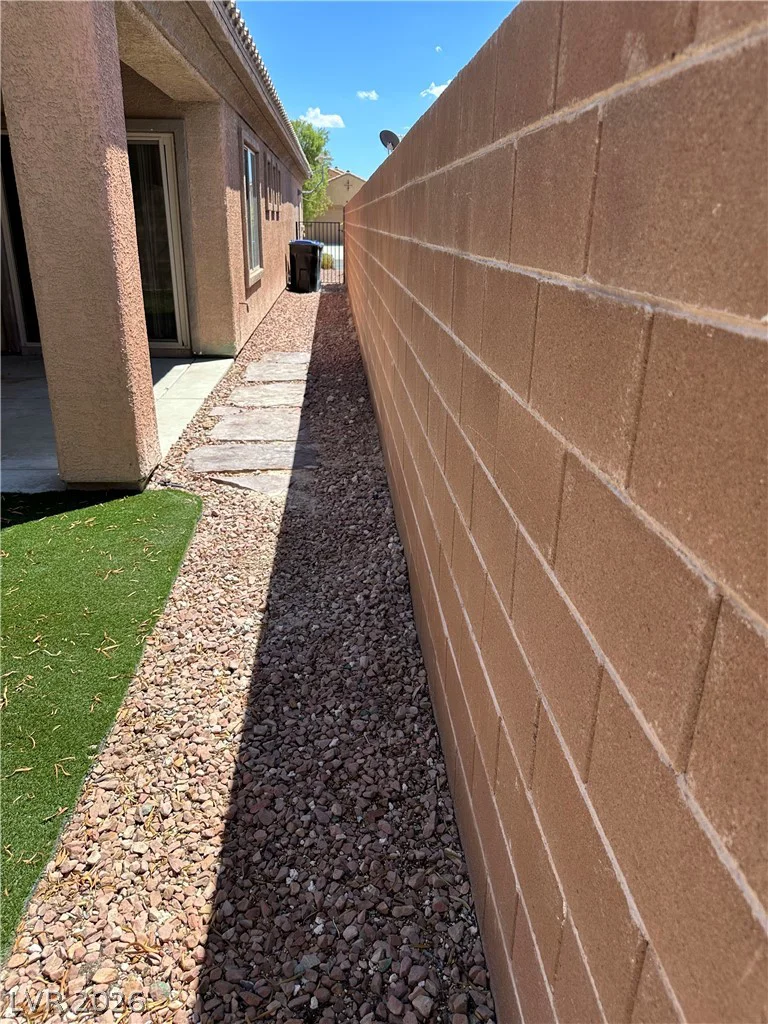 4112 GLIDING GULLS, North Las Vegas, NV 89084