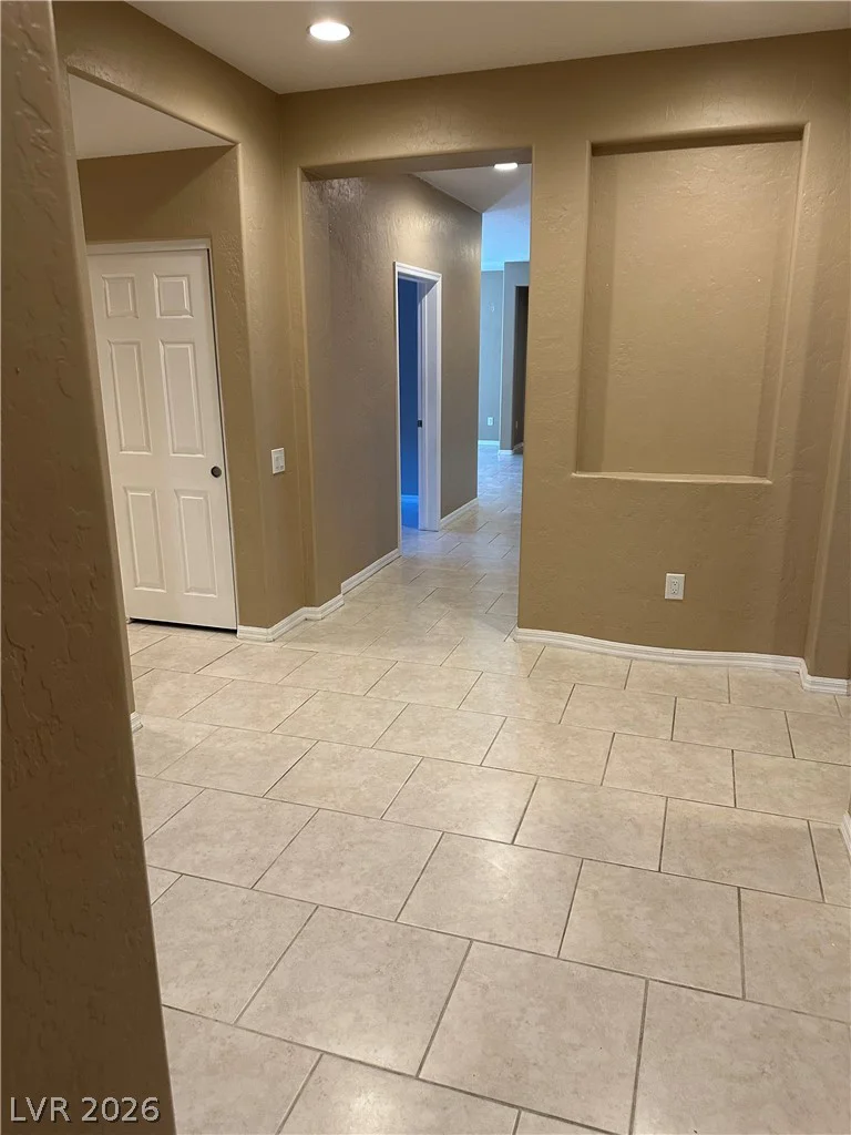 4112 GLIDING GULLS, North Las Vegas, NV 89084