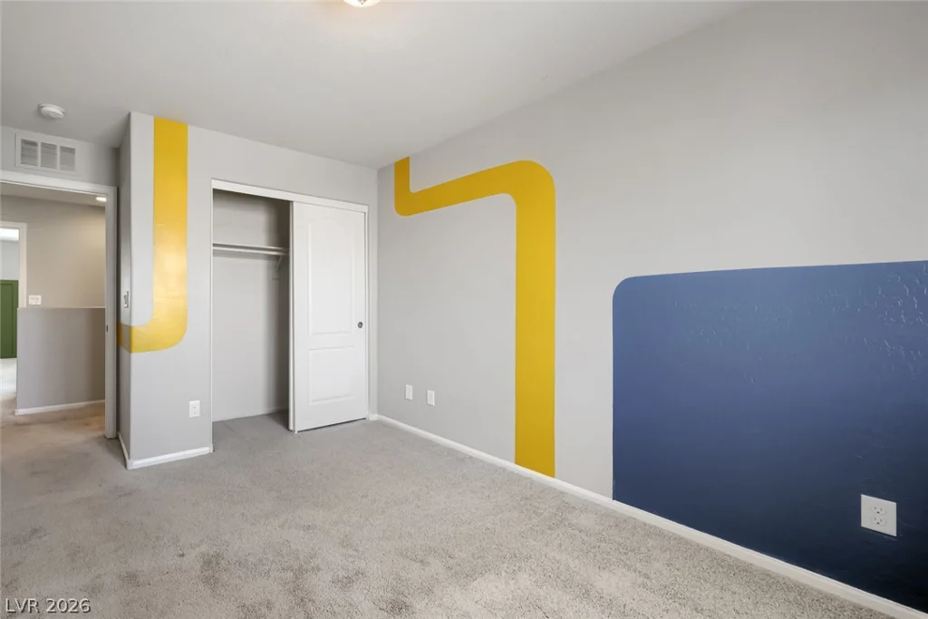 9041 Silken Crests, Las Vegas, NV 89149
