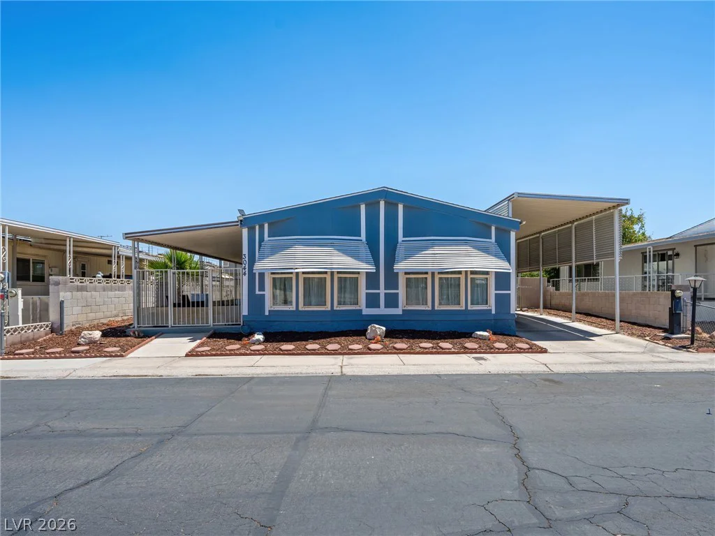 3044 Gavilan, Las Vegas, NV 89122