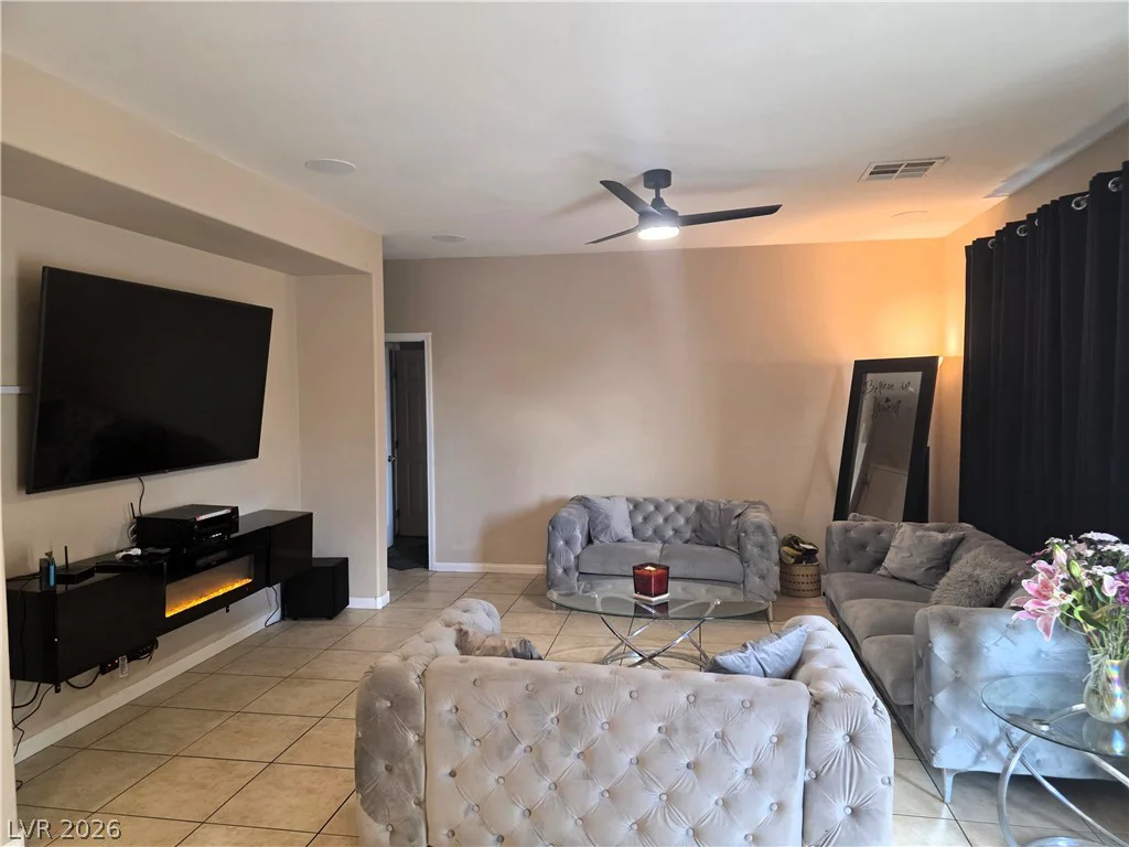 5628 Tideview, North Las Vegas, NV 89081