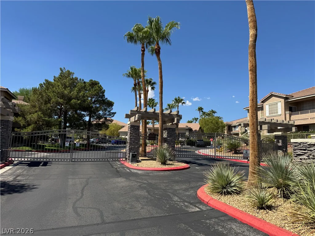 9901 Trailwood, Las Vegas, NV 89134