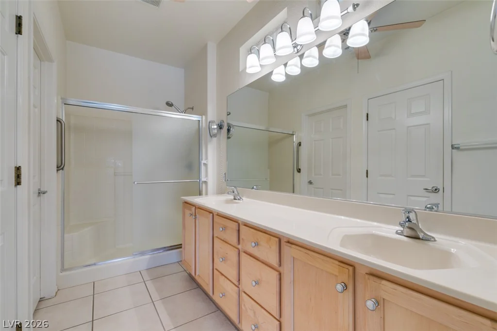 2087 King Mesa, Henderson, NV 89012