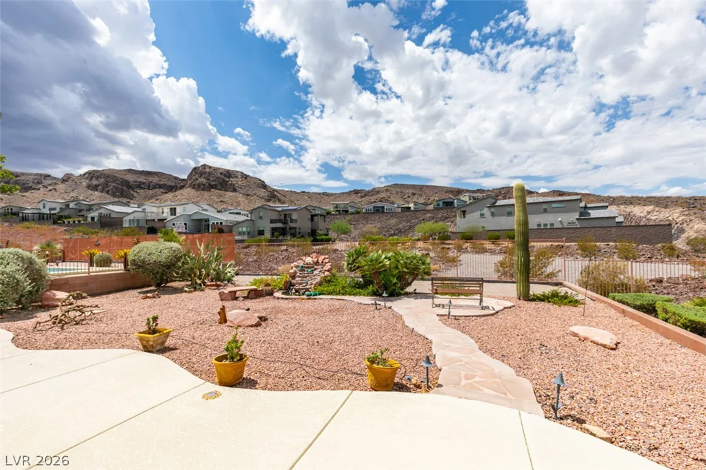 2087 King Mesa, Henderson, NV 89012