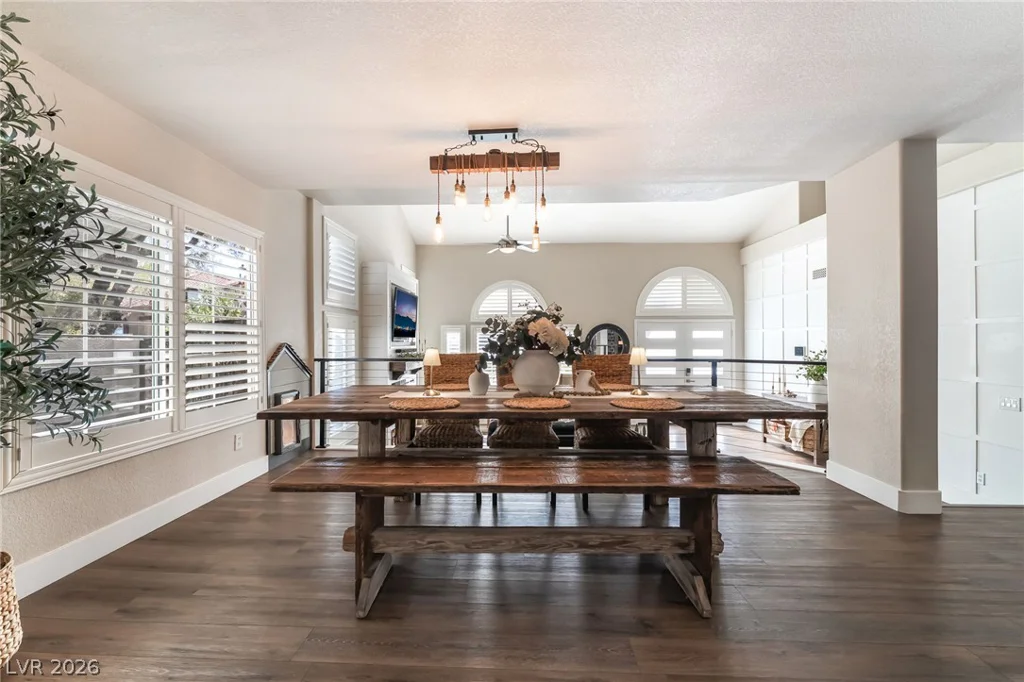 6 Oak Hollow, Henderson, NV 89074