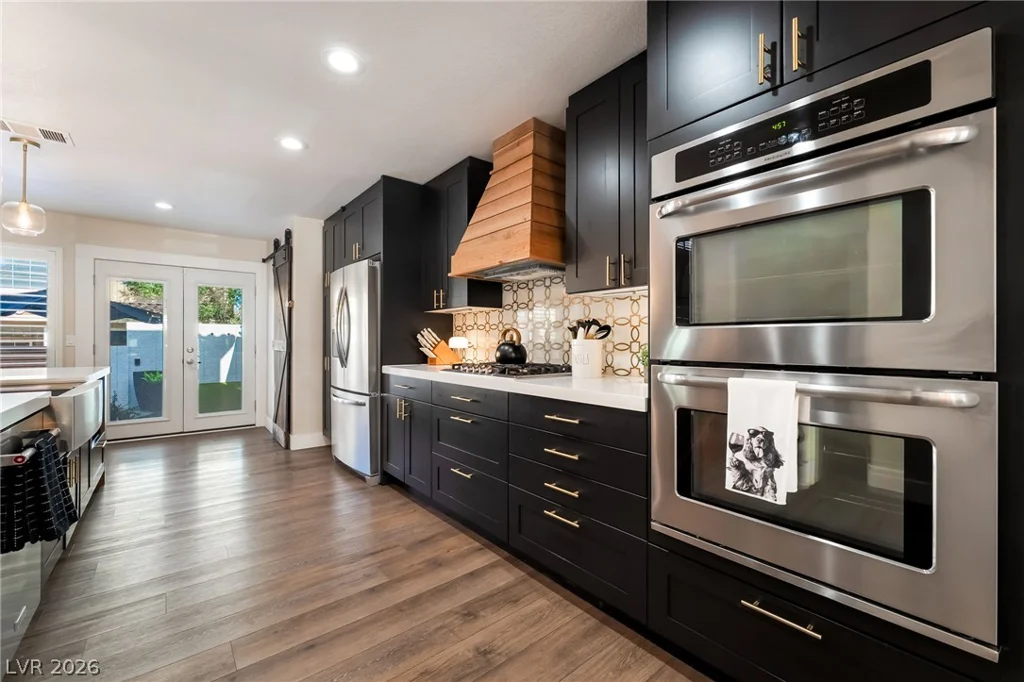 6 Oak Hollow, Henderson, NV 89074