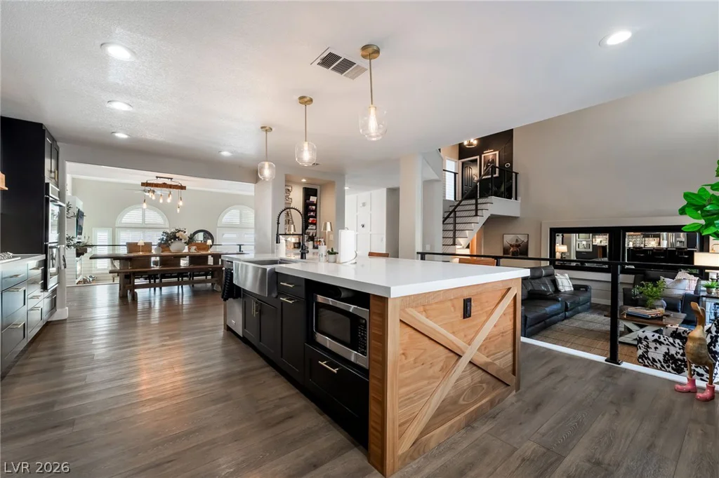 6 Oak Hollow, Henderson, NV 89074