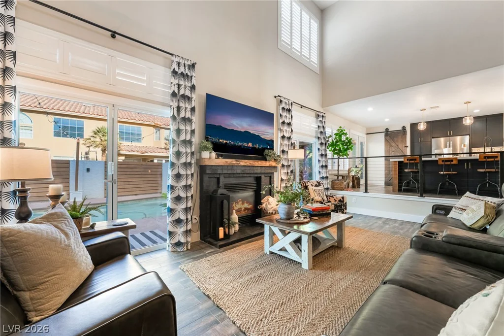 6 Oak Hollow, Henderson, NV 89074