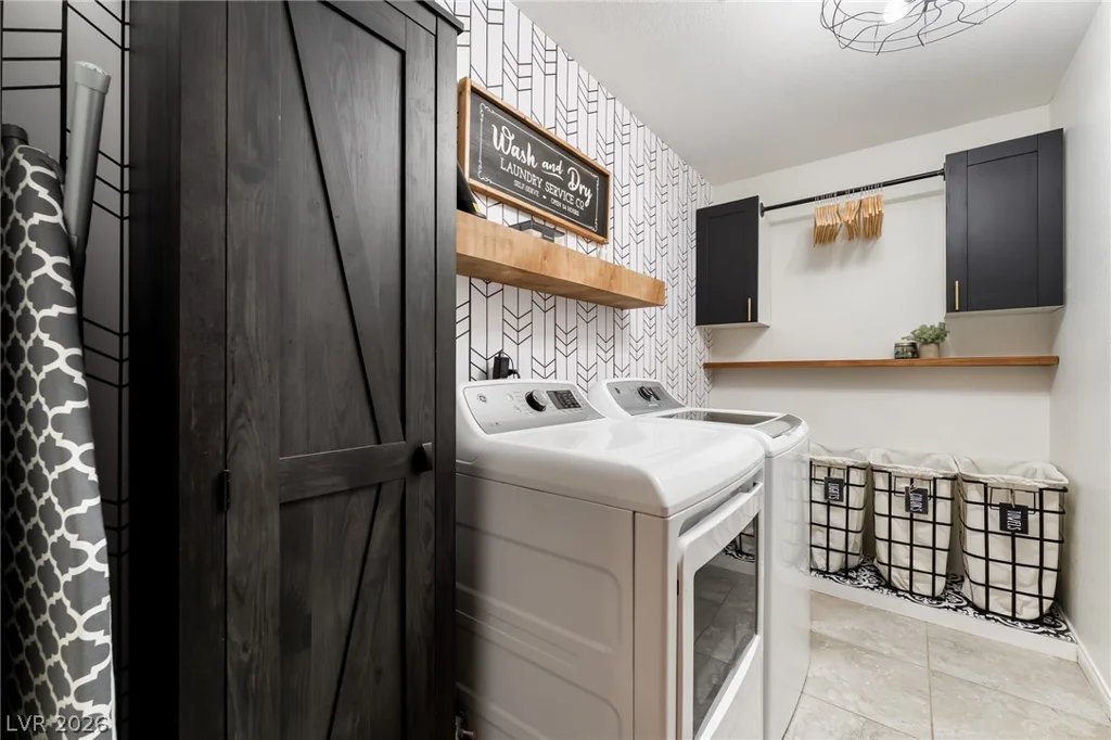 6 Oak Hollow, Henderson, NV 89074